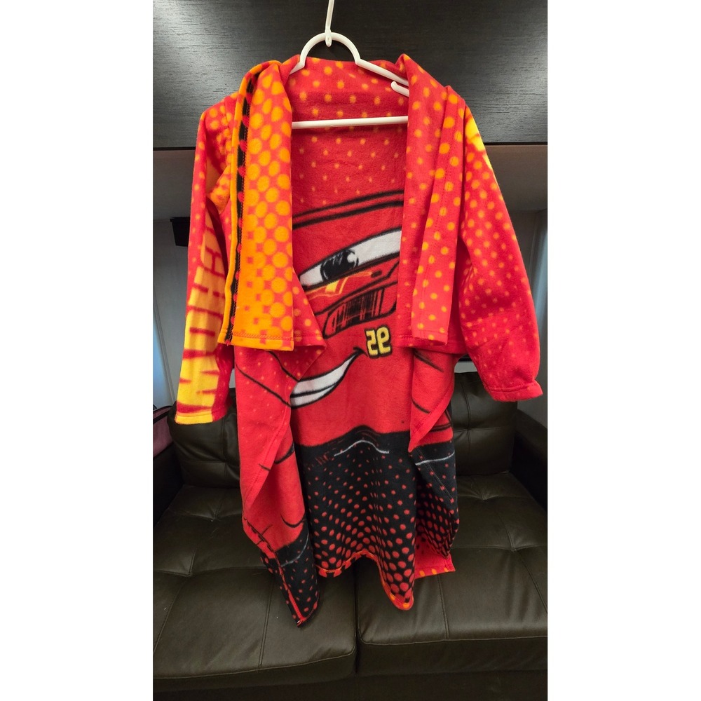 Disney Pixar Cars 3 Lightning McQueen Wearable Fleece Throw Blanket Northwest 95